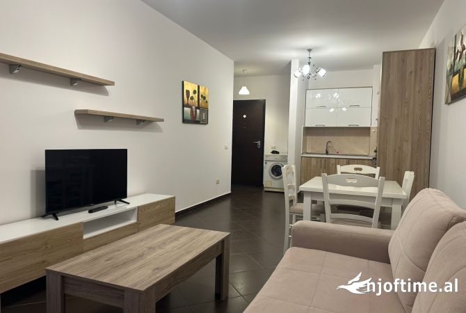 Shtepi me qera 1+1 ne Tirane - 50,000 Leke