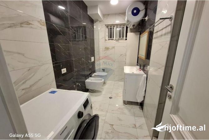 Shtepi me qera Apartament ne Tirane, 2+1, Mobilimi E mobiluar, Pagesa 600  Euro.