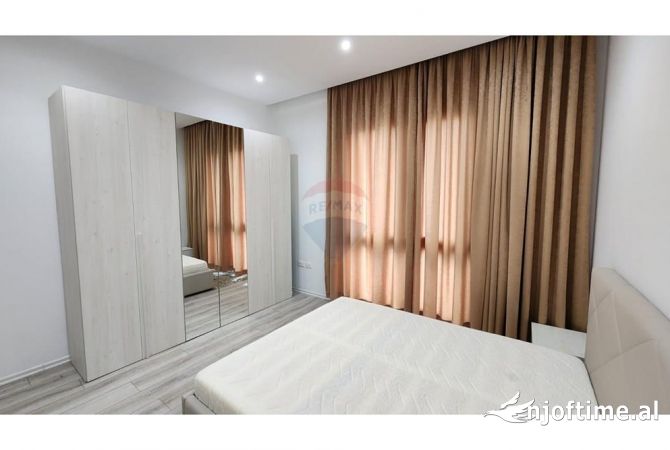 Shtepi me qera 1+1 ne Tirane - 750 Euro