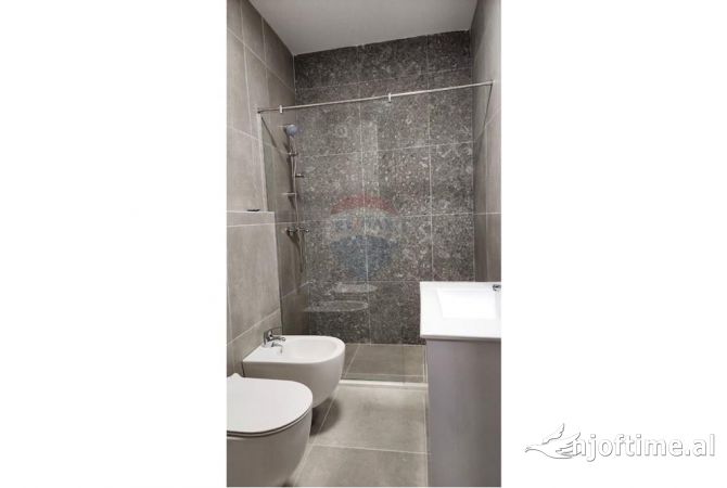 Shtepi me qera Apartament ne Tirane, 1+1, Mobilimi E mobiluar, Pagesa 600  Euro.