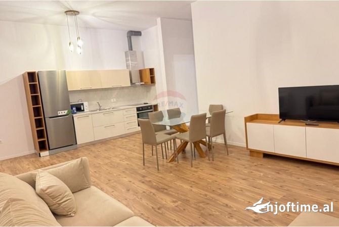 Shtepi me qera 1+1 ne Tirane - 800 Euro