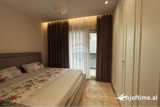 Shtepi ne shitje Apartament ne Tirane, 1+1, Mobilimi E mobiluar, Pagesa 147,500  Euro.