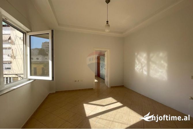 Casa in vendita 1+1 a Tirana - 165,000 Euro