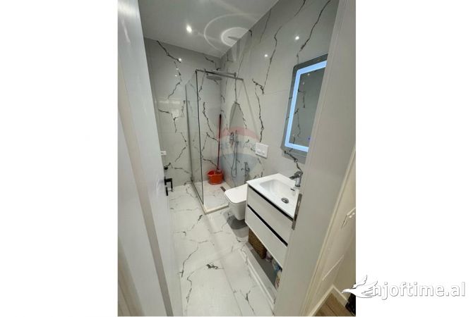 Shtepi ne shitje 1+1 ne Tirane - 120,000 Euro