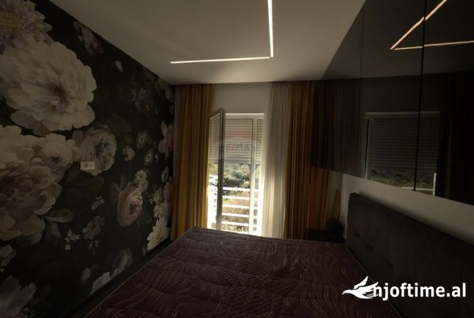 Shtepi ne shitje Apartament ne Tirane, 2+1, Mobilimi E mobiluar, Pagesa 180,000  Euro.