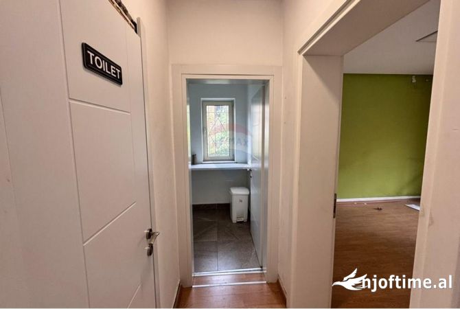 Ambient biznesi me qera 1+1 ne Tirane - 1,500 Euro