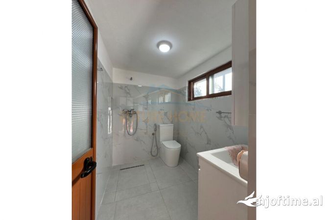 Shtepi me qera 1+1 ne Tirane - 300 Euro