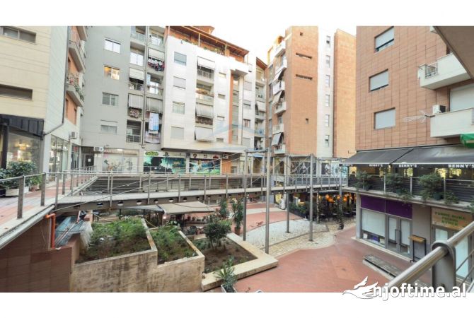 Ambient biznesi ne shitje 1+1 ne Tirane - 125,000 Euro