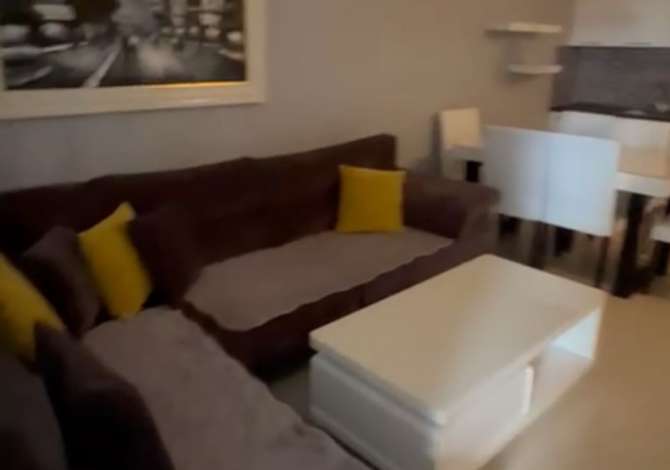 Shtepi me qera 2+1 ne Tirane - 450 Euro