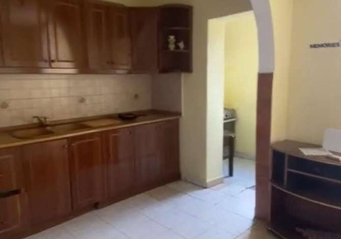 Shtepi me qera 2+1 ne Tirane - 550 Euro