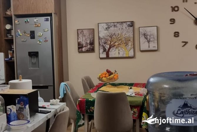 Shtepi ne shitje Apartament ne Tirane, 1+1, Mobilimi E mobiluar, Pagesa 120,000  Euro.