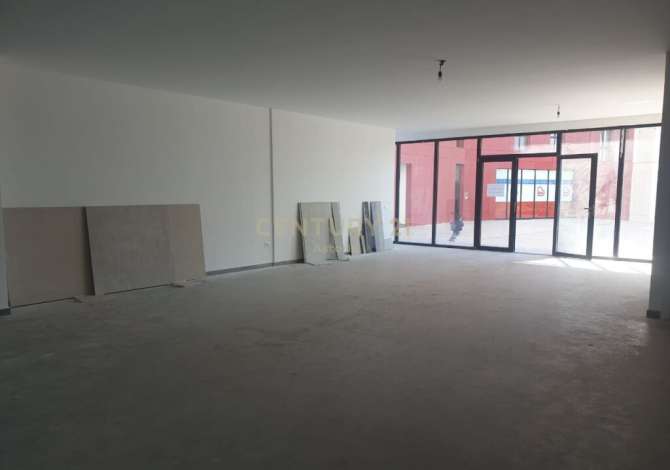 Ambient biznesi me qera 1+1 ne Tirane - 1,180 Euro