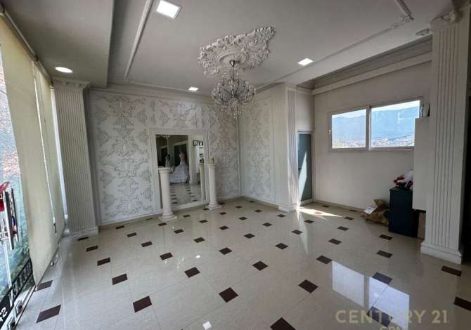 Ambient biznesi me qera 1+1 ne Tirane - 800 Euro
