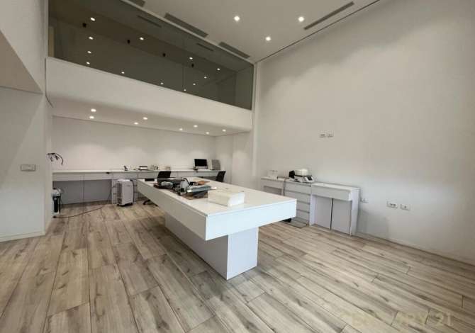 Ambient biznesi me qera 3+1 ne Tirane - 1,800 Euro