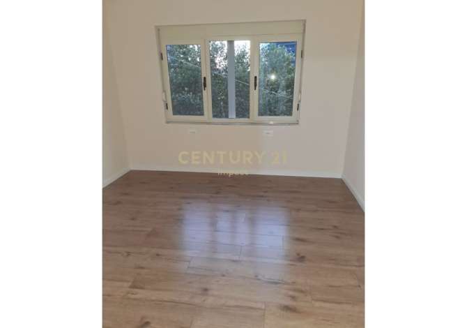 Ambient biznesi me qera 3+1 ne Tirane - 900 Euro
