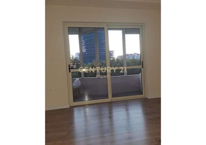 Ambient biznesi me qera 3+1 ne Tirane - 900 Euro