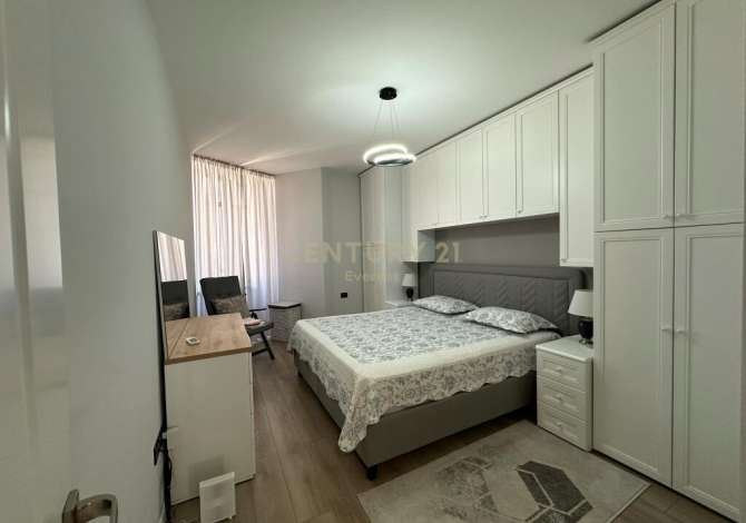 Shtepi me qera 2+1 ne Tirane - 1,200 Euro