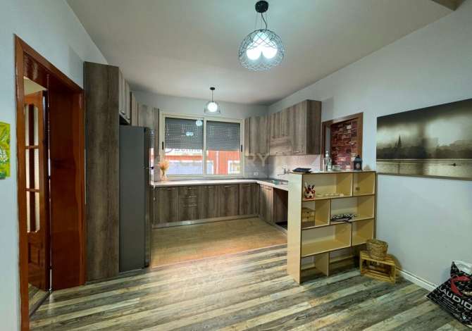Shtepi me qera 2+1 ne Tirane - 600 Euro