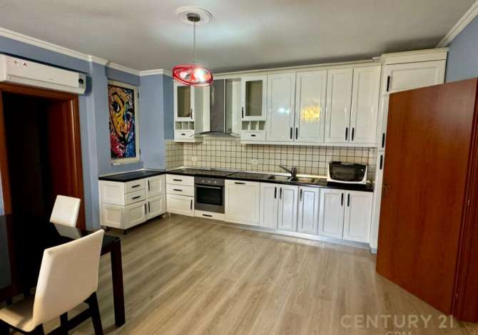 Shtepi me qera 2+1 ne Tirane - 800 Euro