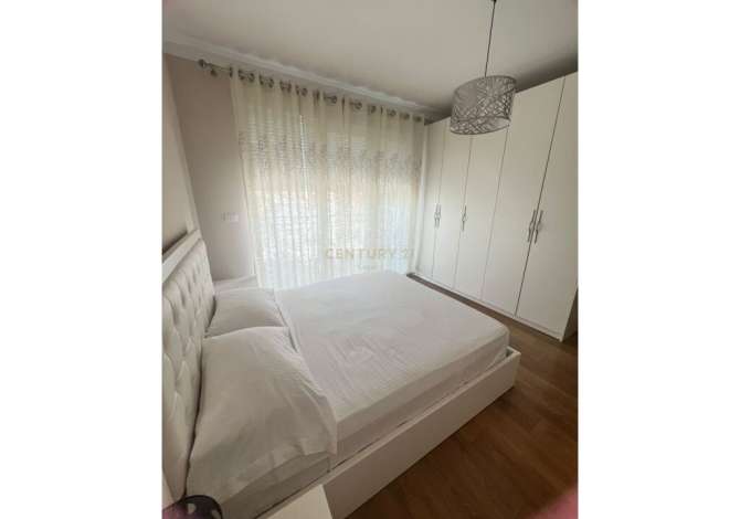 Shtepi me qera 2+1 ne Tirane - 680 Euro