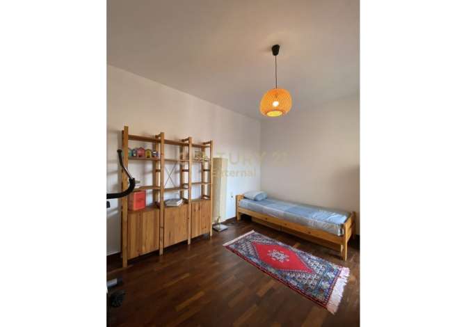 Shtepi me qera 2+1 ne Tirane - 650 Euro
