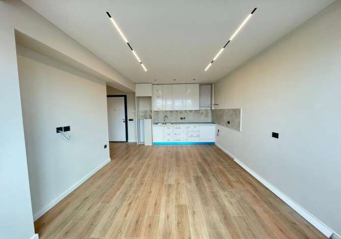 Ambient biznesi me qera 3+1 ne Tirane - 700 Euro