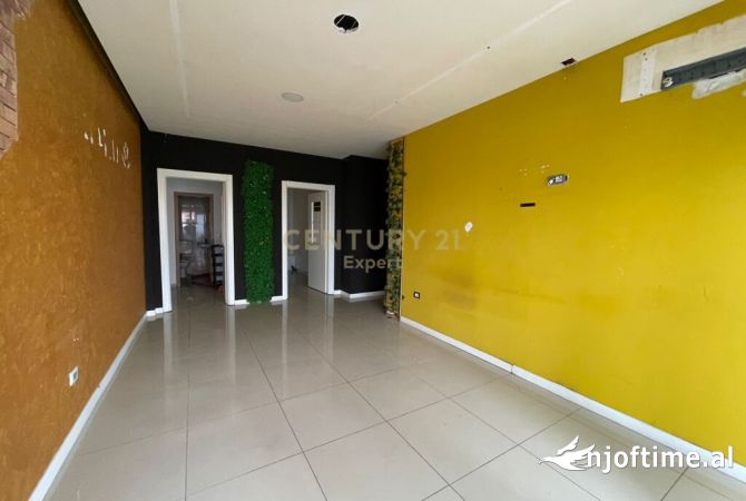Ambient biznesi me qera 1+1 ne Tirane - 800 Euro