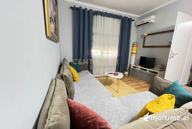 Shtepi me qera 2+1 ne Tirane - 650 Euro