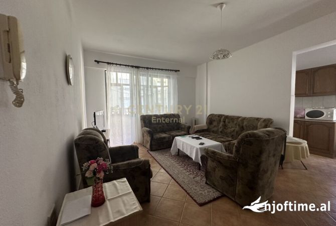 Shtepi me qera 1+1 ne Tirane - 450 Euro