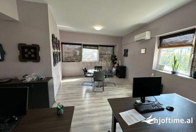 Japim me qera magazine multifunksionale ne Prush  Tirana, Albania Per Qira 6,400 Euro /Muaj