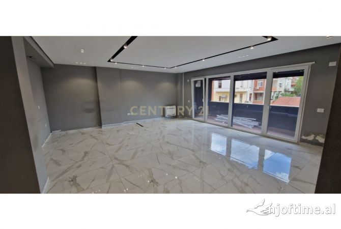 Ambient biznesi me qera 3+1 ne Tirane - 1,800 Euro