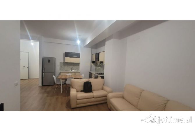 Shtepi me qera 2+1 ne Tirane - 450 Euro