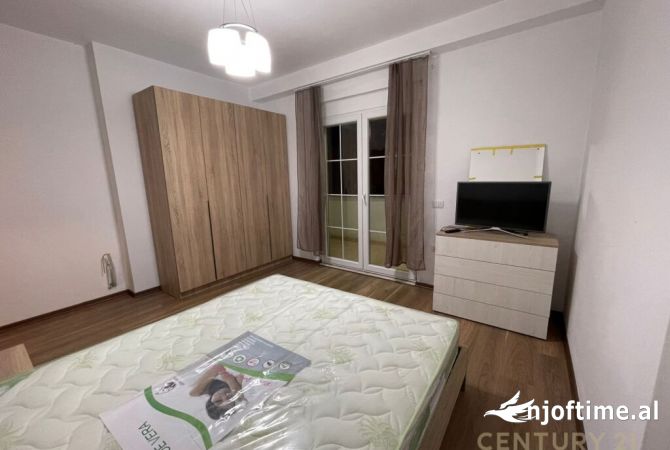 Shtepi me qera Apartament ne Tirane, 2+1, Mobilimi E mobiluar, Pagesa 600  Euro.