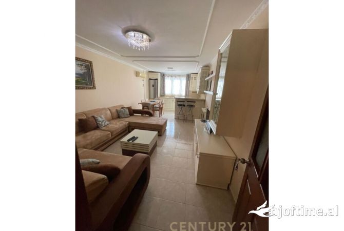 Shtepi me qera 3+1 ne Tirane - 600 Euro