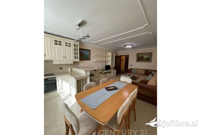 Shtepi me qera 3+1 ne Tirane - 600 Euro