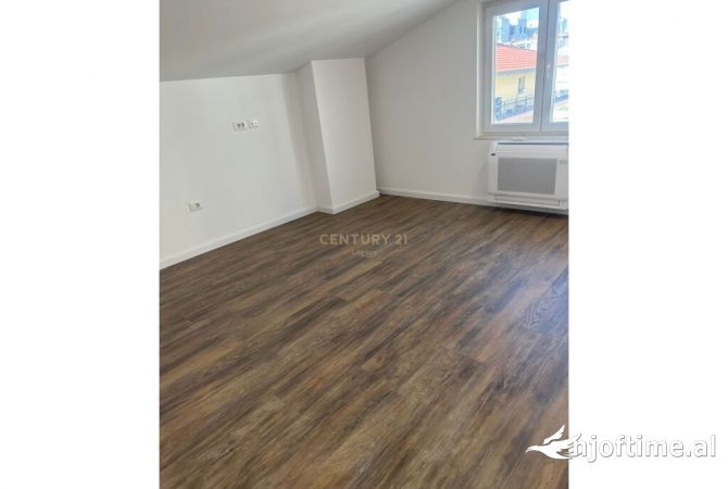 Shtepi me qera 3+1 ne Tirane - 1,200 Euro