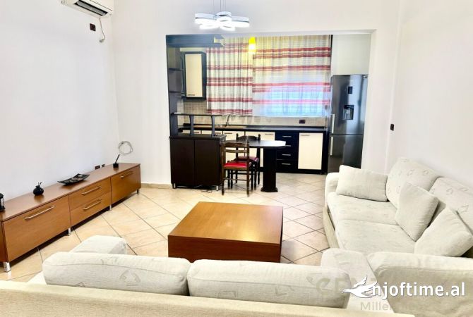 Shtepi me qera 2+1 ne Tirane - 600 Euro