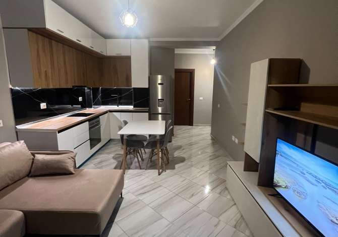 Shtepi me qera 2+1 ne Tirane - 400 Euro