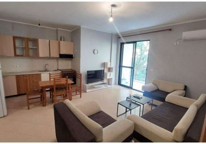 Shtepi me qera 1+1 ne Tirane - 450 Euro
