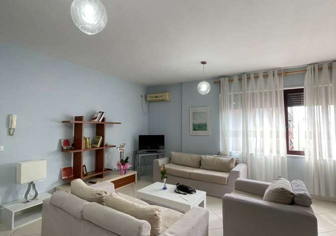 Shtepi me qera 1+1 ne Tirane - 450 Euro