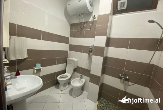 Shtepi me qera 1+1 ne Tirane - 450 Euro