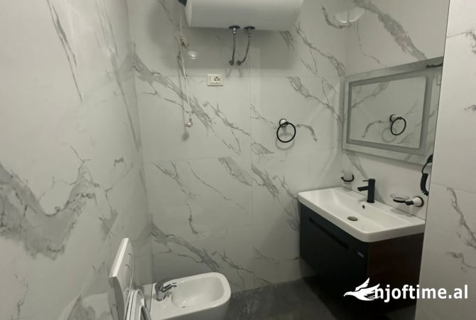 Shtepi me qera 1+1 ne Tirane - 450 Euro