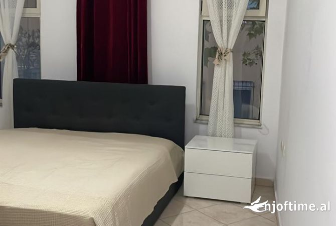 Shtepi me qera 2+1 ne Tirane - 500 Euro