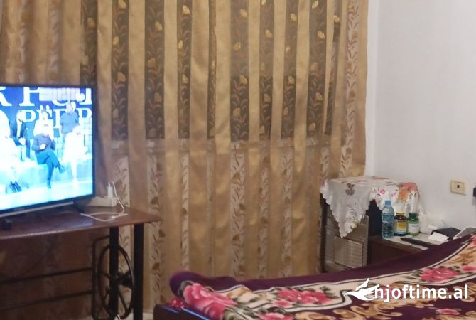 Shitet Apartament 2+1 