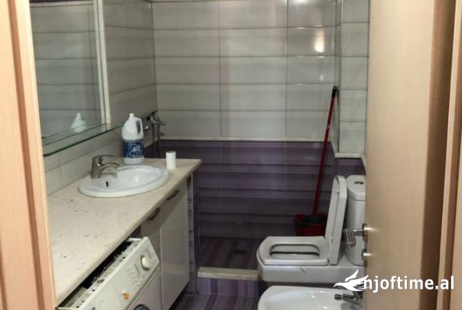 Shtepi me qera 2+1 ne Tirane - 350 Euro