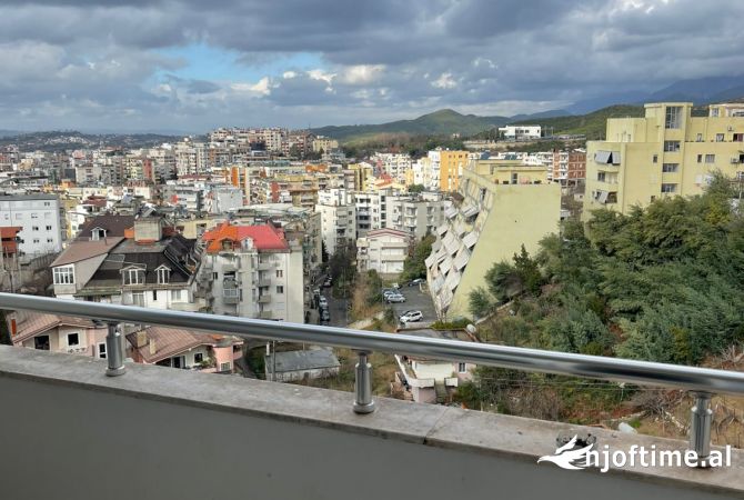 Shtepi me qera Apartament ne Tirane, 2+1, Mobilimi E mobiluar, Pagesa 350  Euro.
