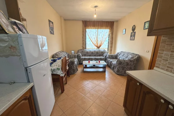 Shtepi ne shitje 2+1 ne Tirane - 130,000 Euro