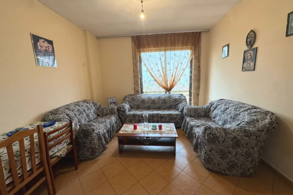 Shtepi ne shitje 2+1 ne Tirane - 130,000 Euro