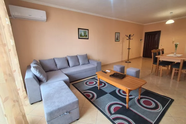 Shtepi me qera 1+1 ne Tirane - 400 Euro