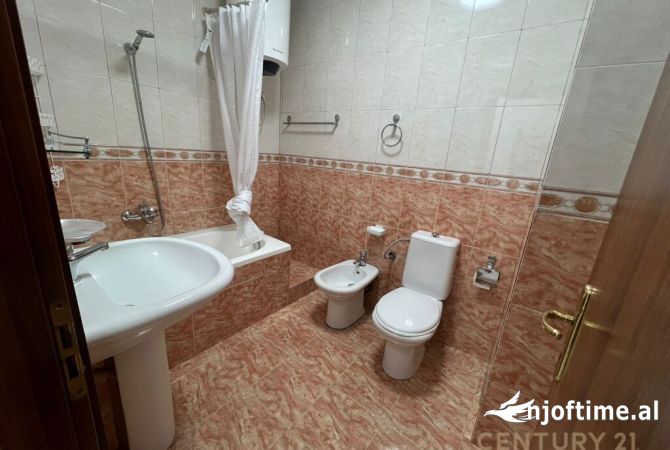 Shtepi me qera 1+1 ne Tirane - 650 Euro